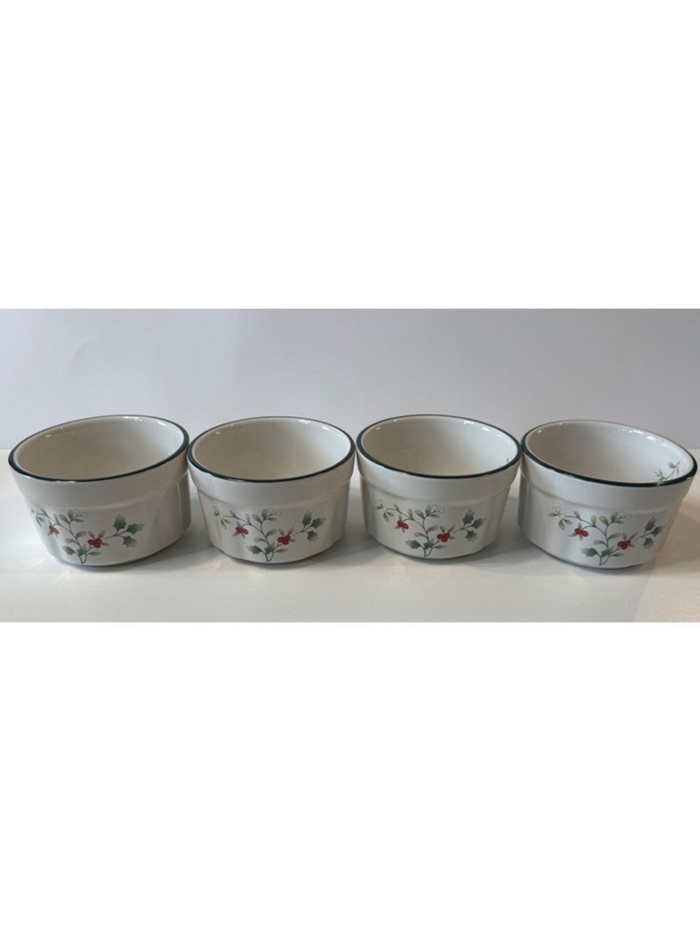 Pfaltzgraff Winterberry Individual Casserole Ramekins – Set of 4